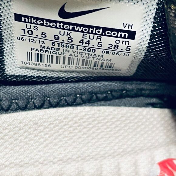 Unique Mint Condition Nike ROSHE Run SneakerBoot Dark Olive Orange Mens 10.5 US - Picture 9 of 9